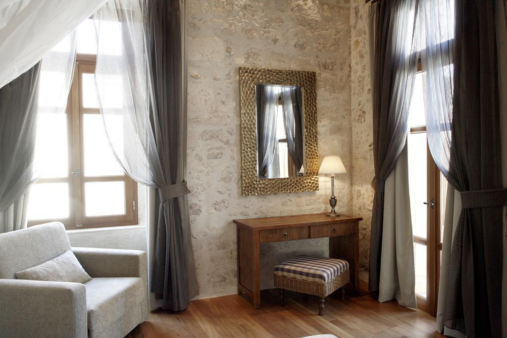Leo Hotel Retimno Zewnętrze zdjęcie